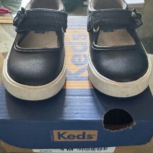 Keds BABY GIRL SIZE 4 ELLA MARY JANES